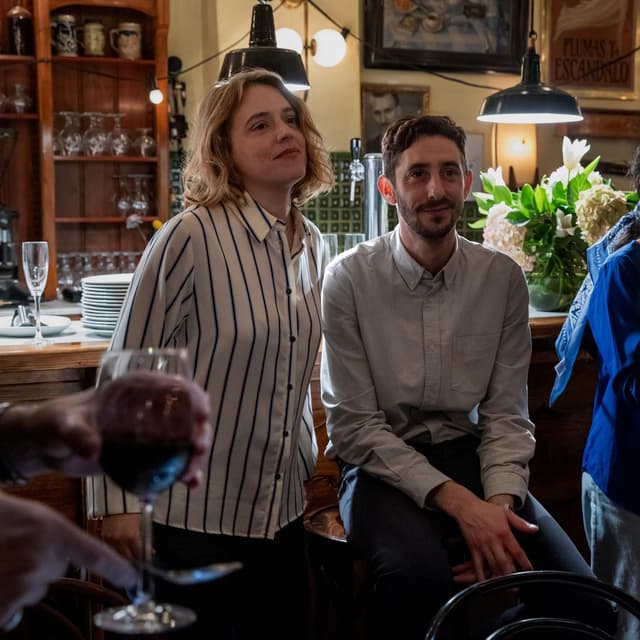 Una sèrie sobre la gentrificació de Barcelona i dues ficcions per pujar la temperatura, entre les estrenes destacades del maig