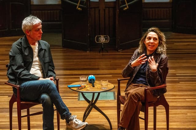 Albert Om entrevista Judit Martín: "El primer que vaig fer va ser de cangur i classes de repàs"